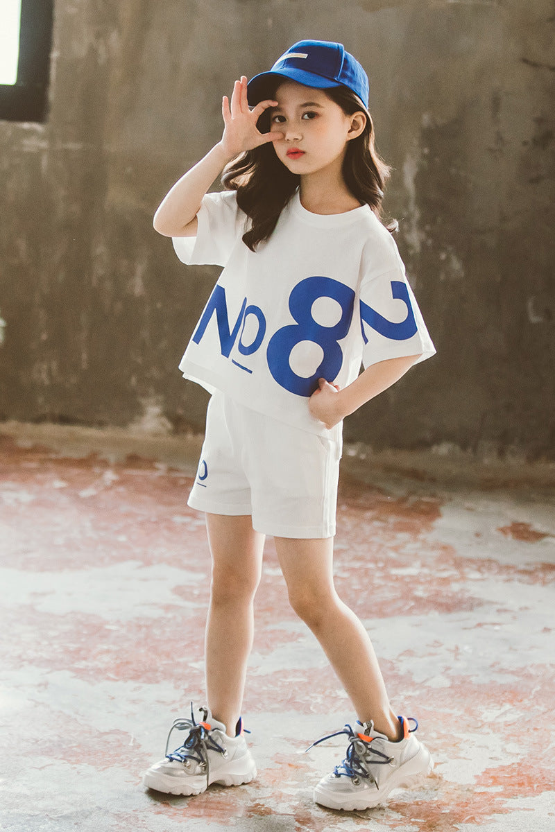 Girls’ Loose Short-Sleeve Two-Piece Set (Lässiges Mädchen Kurzarm-Zweiteiler)