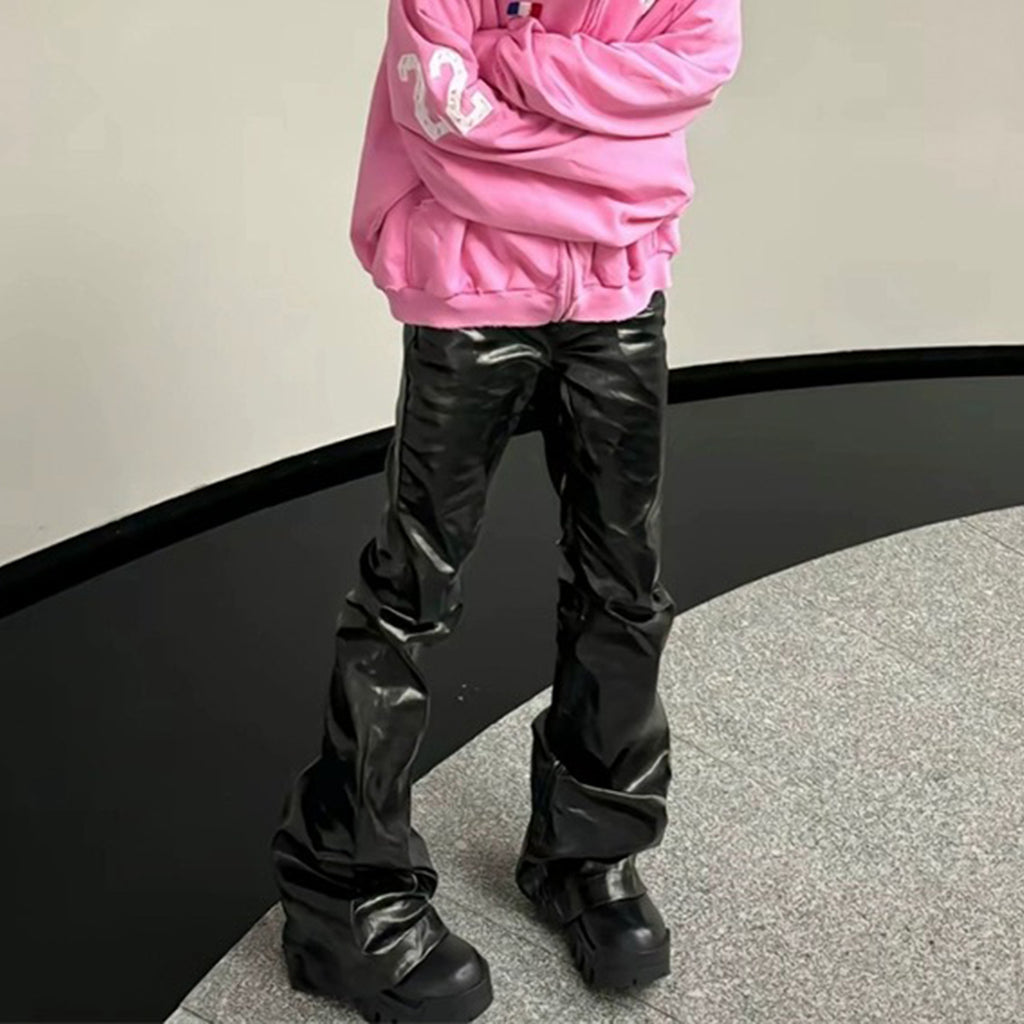 Shiny Black Jeans – Chic Patent Finish (Glänzende Schwarze Jeans – Schicker Lack-Look)