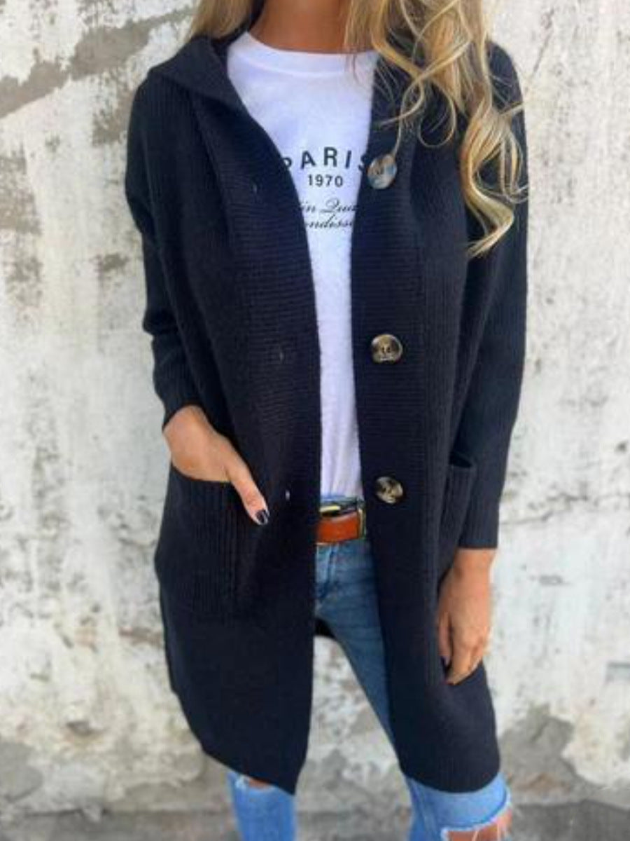 Côte Knit Coat – Cozy Elegance With A Hood (Côte Strickmantel Mit Kapuze – Komfort Trifft Eleganz)