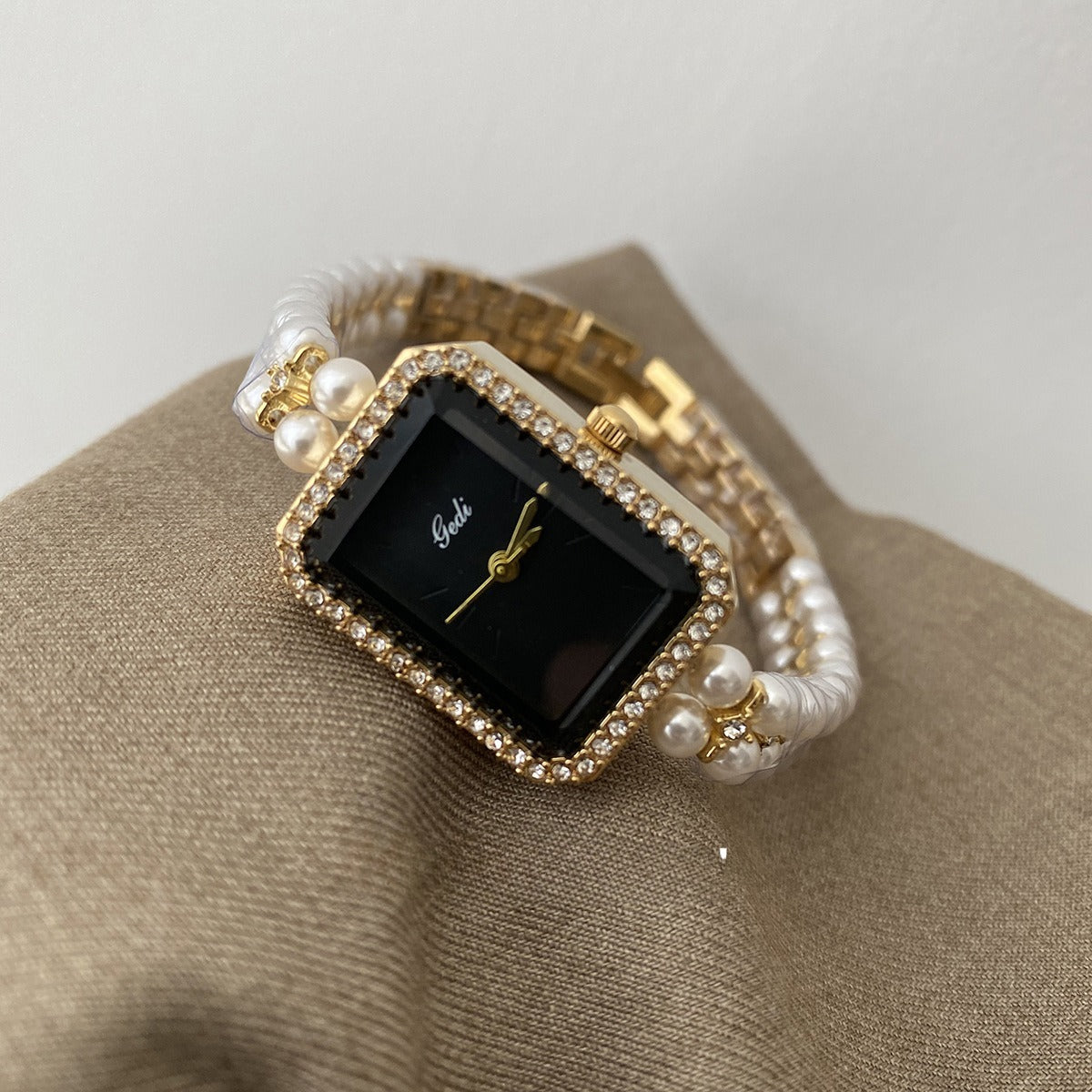 Shiny Luxury Square Women’s Watch (Glänzende Luxuriöse Quadratische Damenuhr)