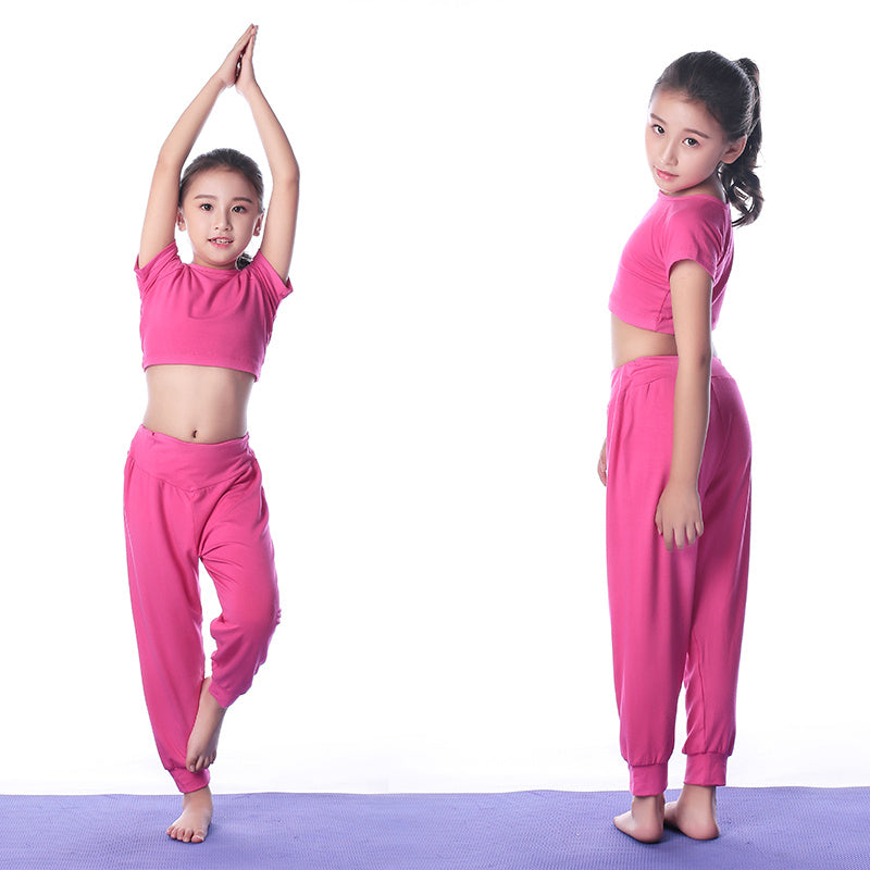 Children’s Yoga Wear – Two-Piece Clothing Set (Kinder-Yoga-Set – Zweiteiliges Outfit)