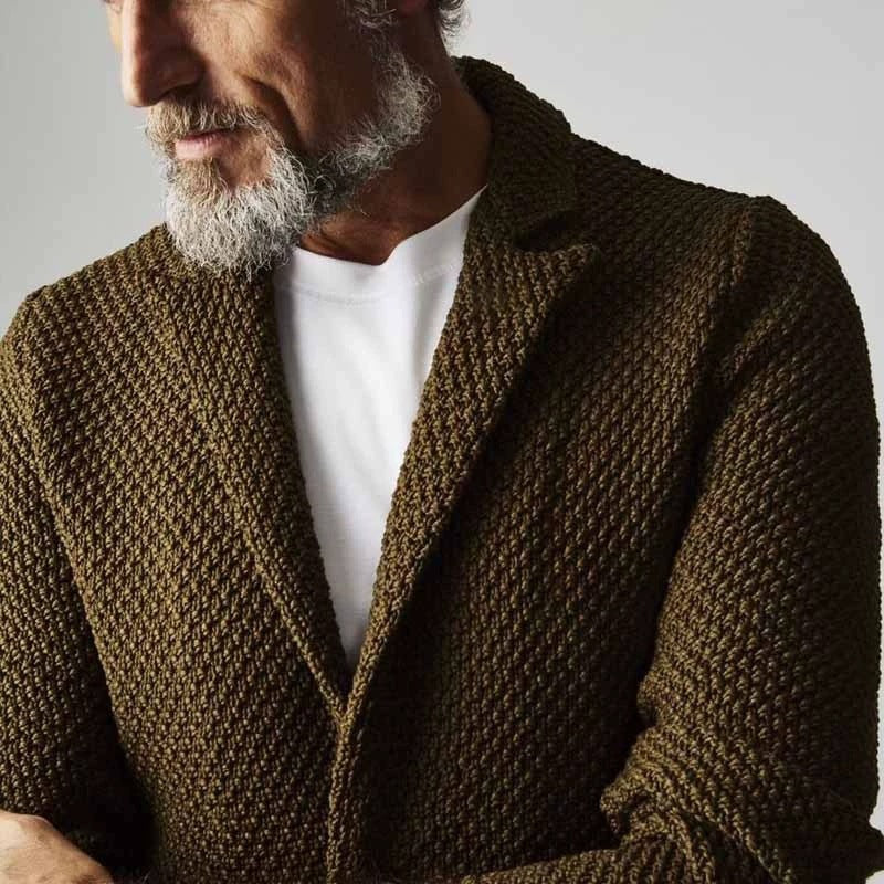 Casual Lapel Cardigan – Knitted Jacket Design (Casual Cardigan mit Kragen – Im Strickjacken-Look)