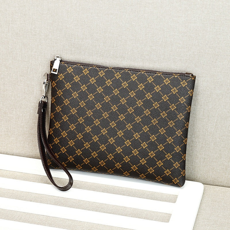 Stylish Checkered Wallet and Clutchy (Stillvoll Kariertes Portemonnaie und Kleintasche)