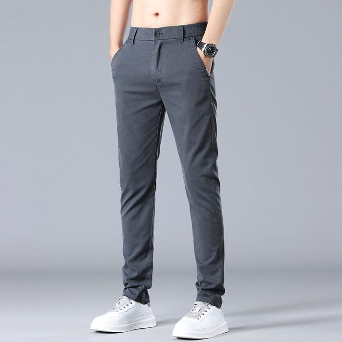Slim Fit Effortlessly Stylish Pants (Figurbetone Hose – Mühelos Stylisch & Modern)