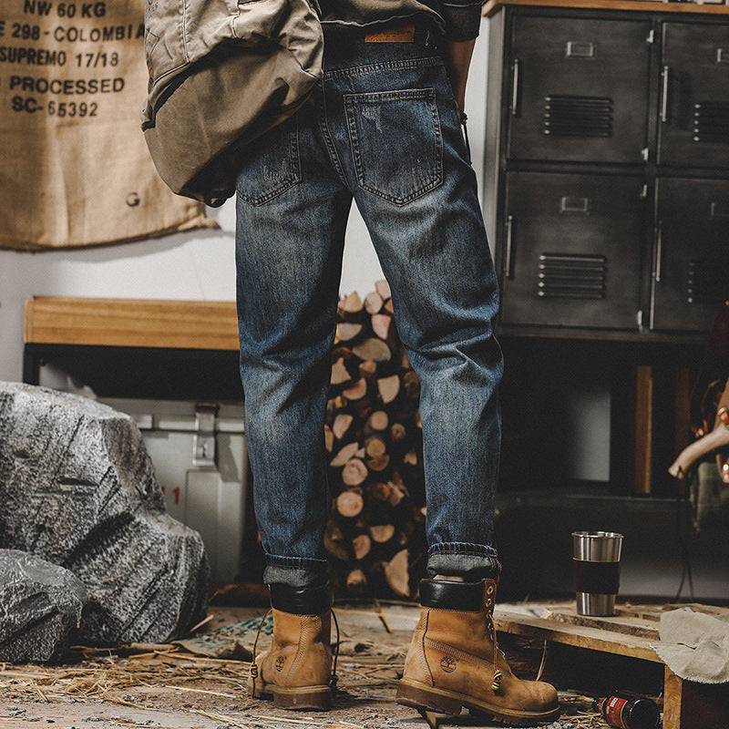 Retro Denim Jeans – Casual Style (Retro-Jeans im lockeren Stil)