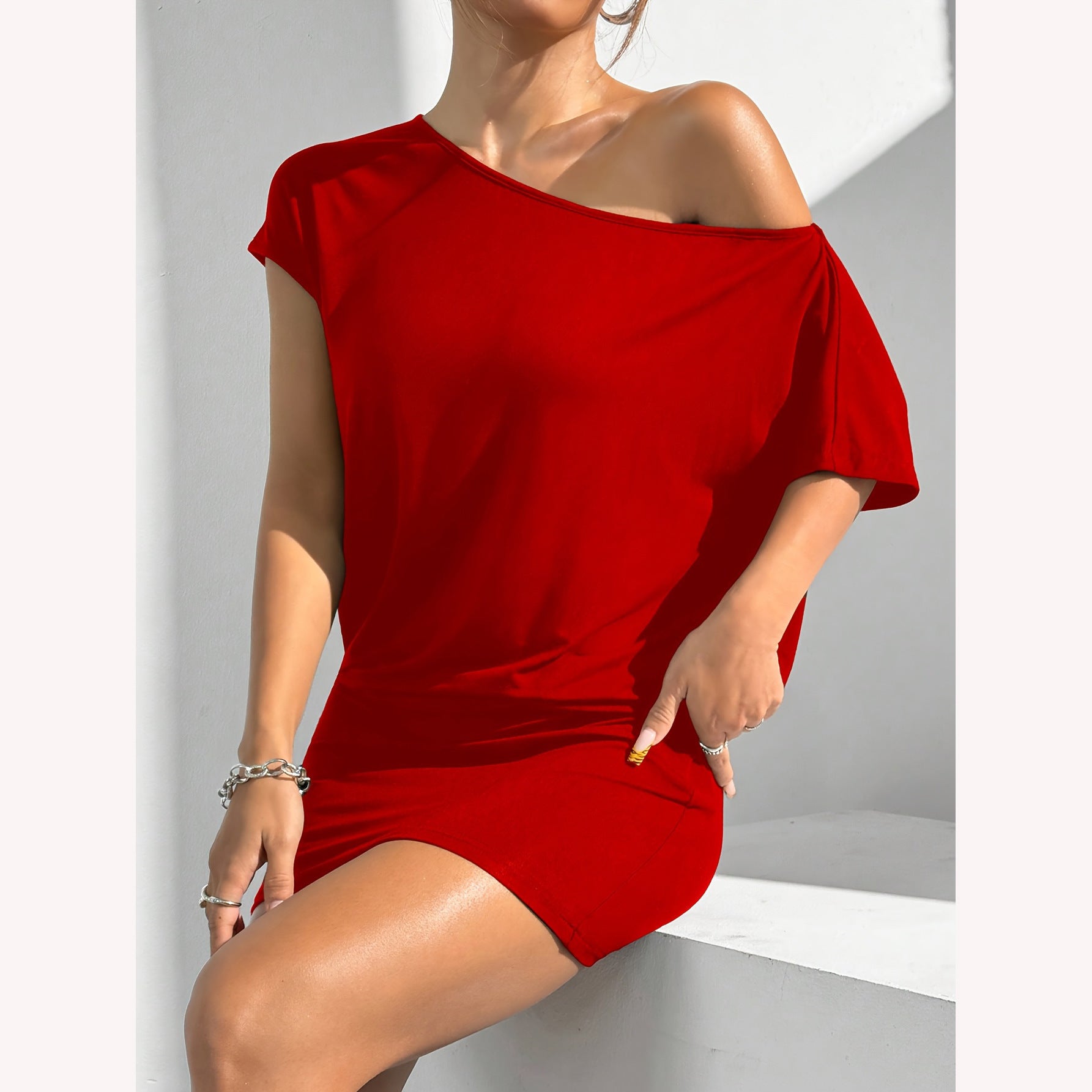 Designer One-Shoulder Dress (Stilvolles Kleid Mit One-Shoulder-Schnitt)