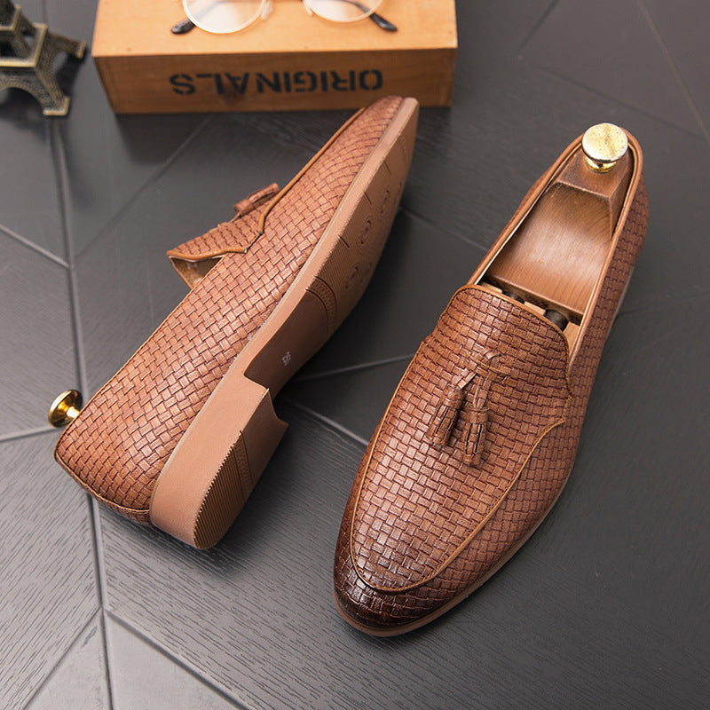 Stylish Loafers Made from Fine Materials (Stylische Loafers aus Edlen Materialien)