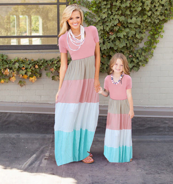 Short Sleeve Matching Dress – Parent-Child Stripe Look (Eltern-Kind im Streifenkleid)