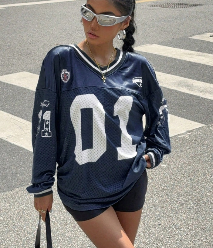 Sporty Stylish Women’s Shirt (Sportlich-Elegantes Damen-Shirt)