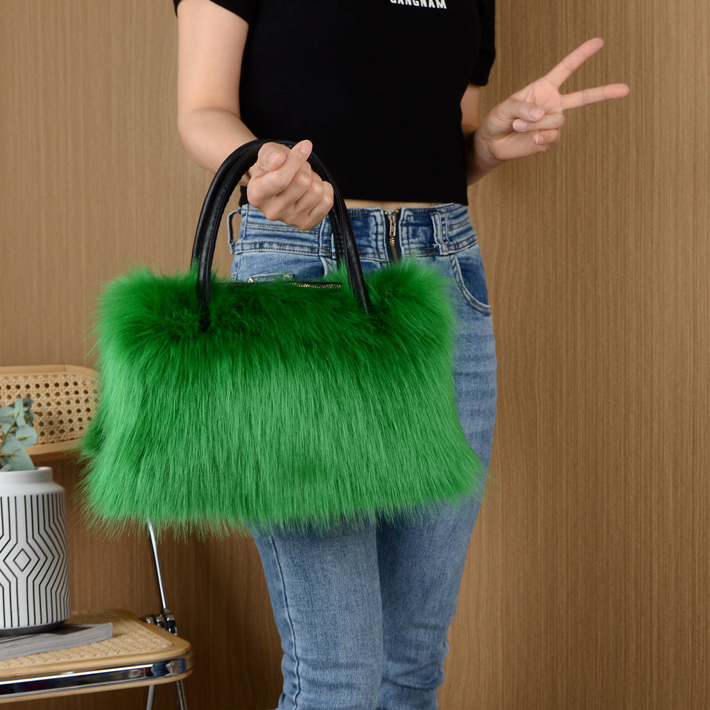 Luxury Fur Plush Hand Bag - Fashion (Stylische Handtasche Mit Luxuriösem Pelzakzent)