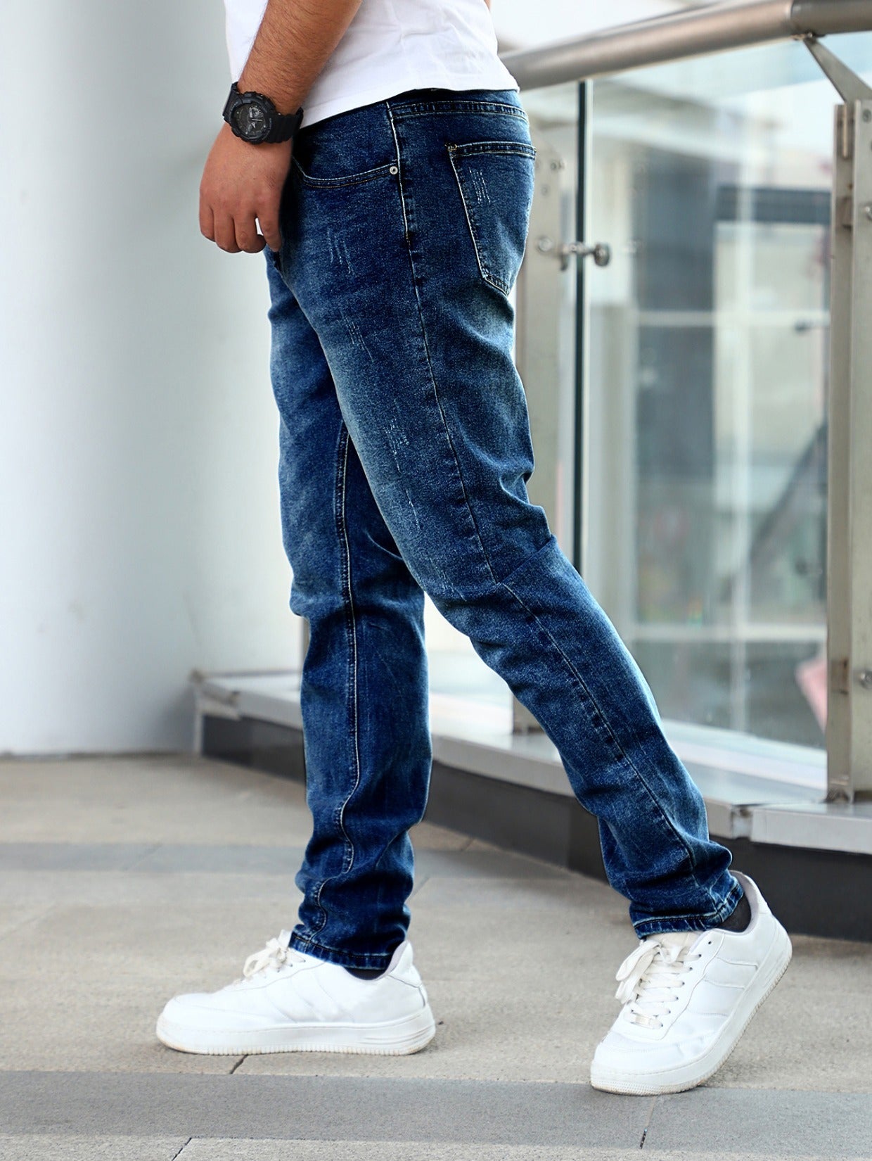 Blue Fit Pants – Comfortable Stretch Style (Blaue Jeans für Herren - Komfortabler Stretch-Look)