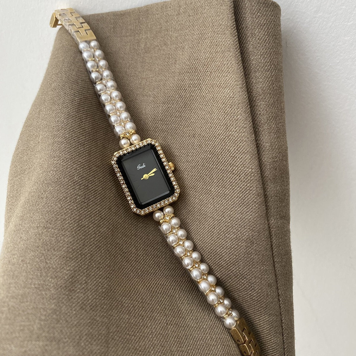 Shiny Luxury Square Women’s Watch (Glänzende Luxuriöse Quadratische Damenuhr)