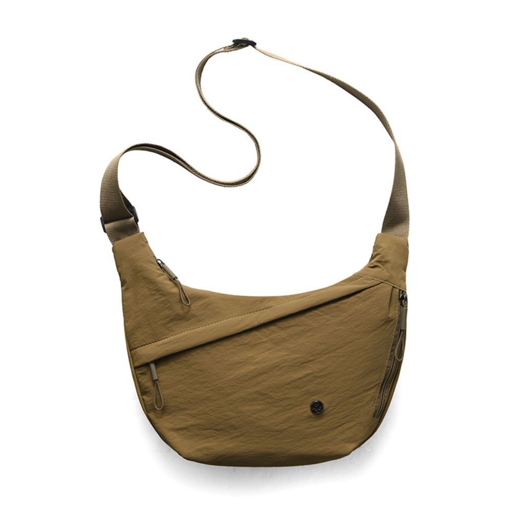 Casual Shoulder Bag - The Everyday Icon (Lässige Umhängetasche - DIe Ikone Für Jeden Tag)