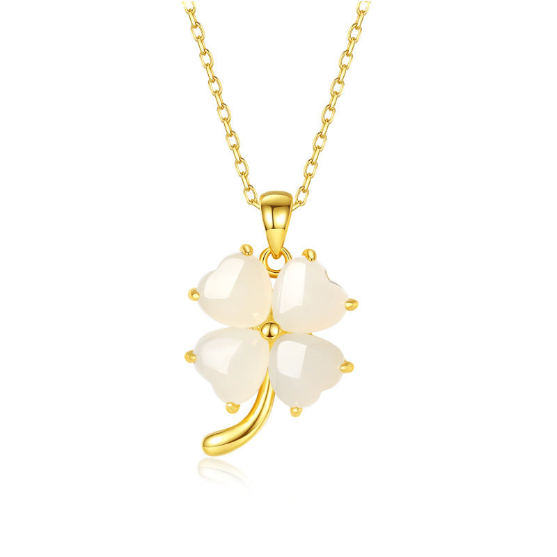 Hetian Jade Clover Necklace – Sterling Silver (Kleeblatt-Halskette – Sterlingsilber & Hetian Jade)