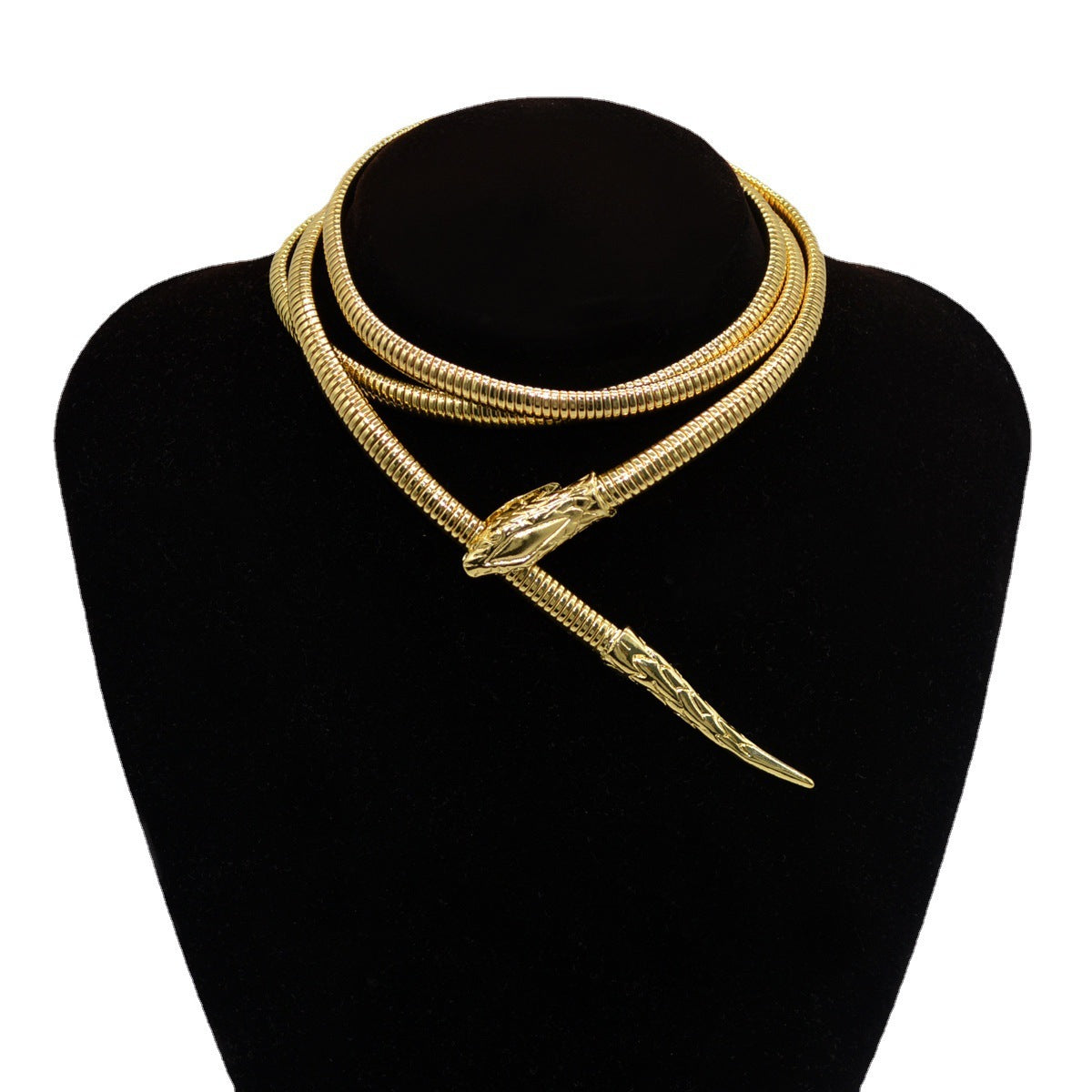 Elegant Snake-Inspired Jewelry (Eleganter Schmuck im Schlangen-Design)