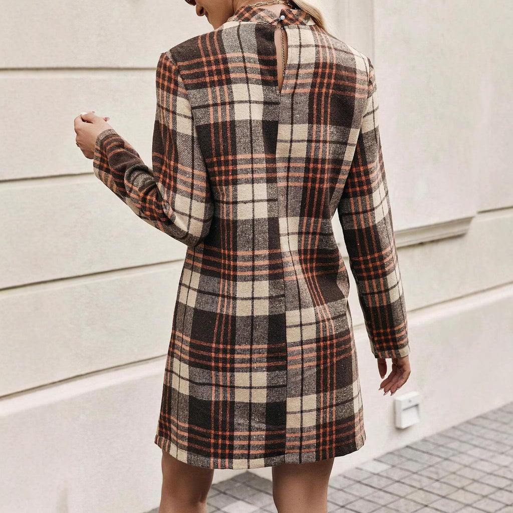 Classic Plaid Dress (Klassisches Karo-Kleid)