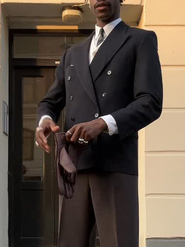 Timeless Black Blazer (Klassischer Schwarzer Blazer)