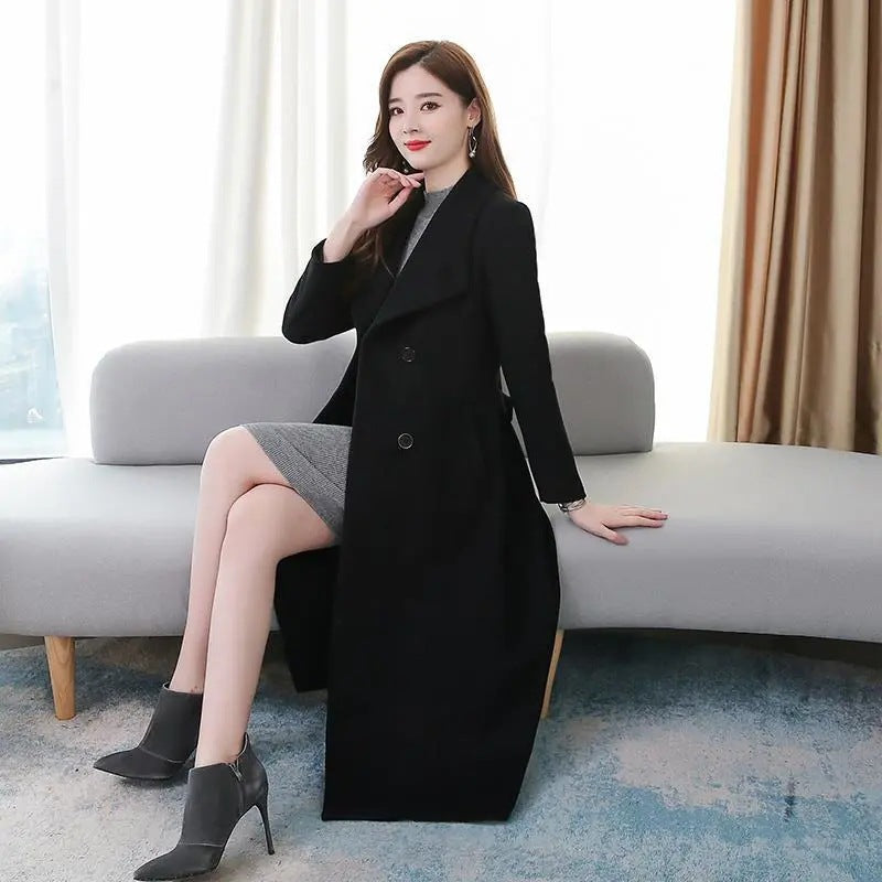 Elegant Wool Lapel Jacket (Elegante Wolljacke mit Reverskragen)