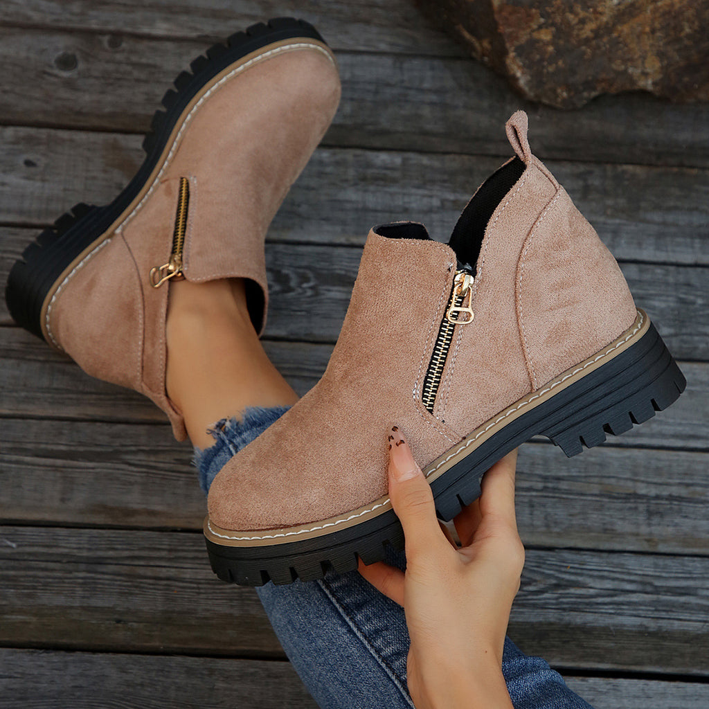 Stylish Suede Chelsea Booties (Stylische Chelsea-Boots aus Wildleder)