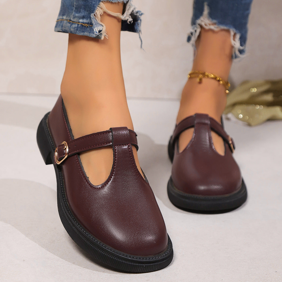 Elegant Retro Shoes – Elevated Comfort (Retro Plateau Schuhe - Erhöhter Komfort)