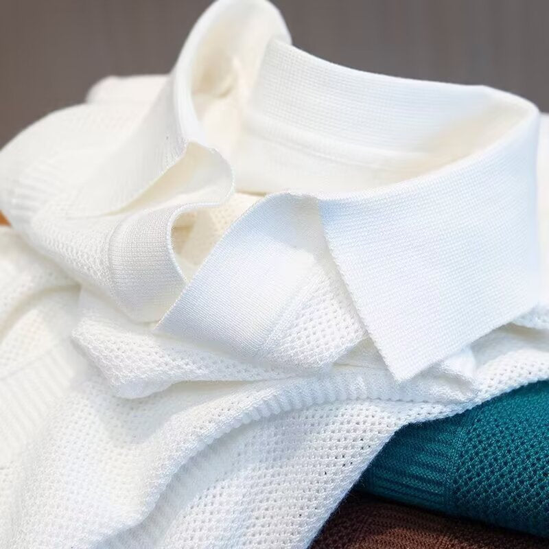 Business Casual Polo Tee (Poloshirt im Business-Casual-Stil)