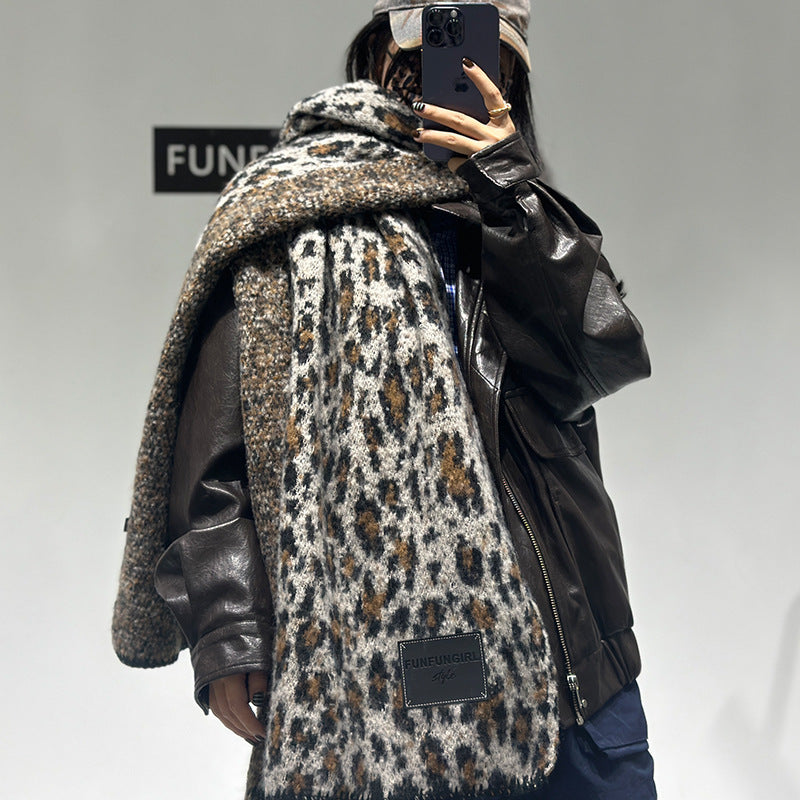 Leopard Print Fashion Scarf (Modischer Schal Mit Leopardenmuster)