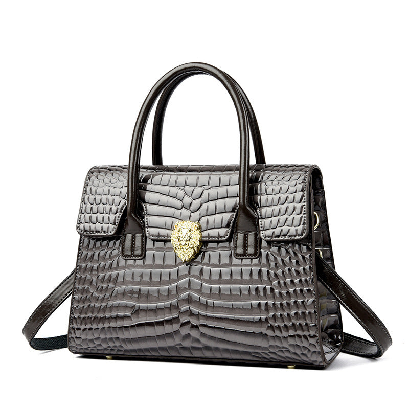 Luxury-Style Day-to-Night Bag (Tasche Im Luxus-Stil – Perfekt Von Tag Bis Abend)