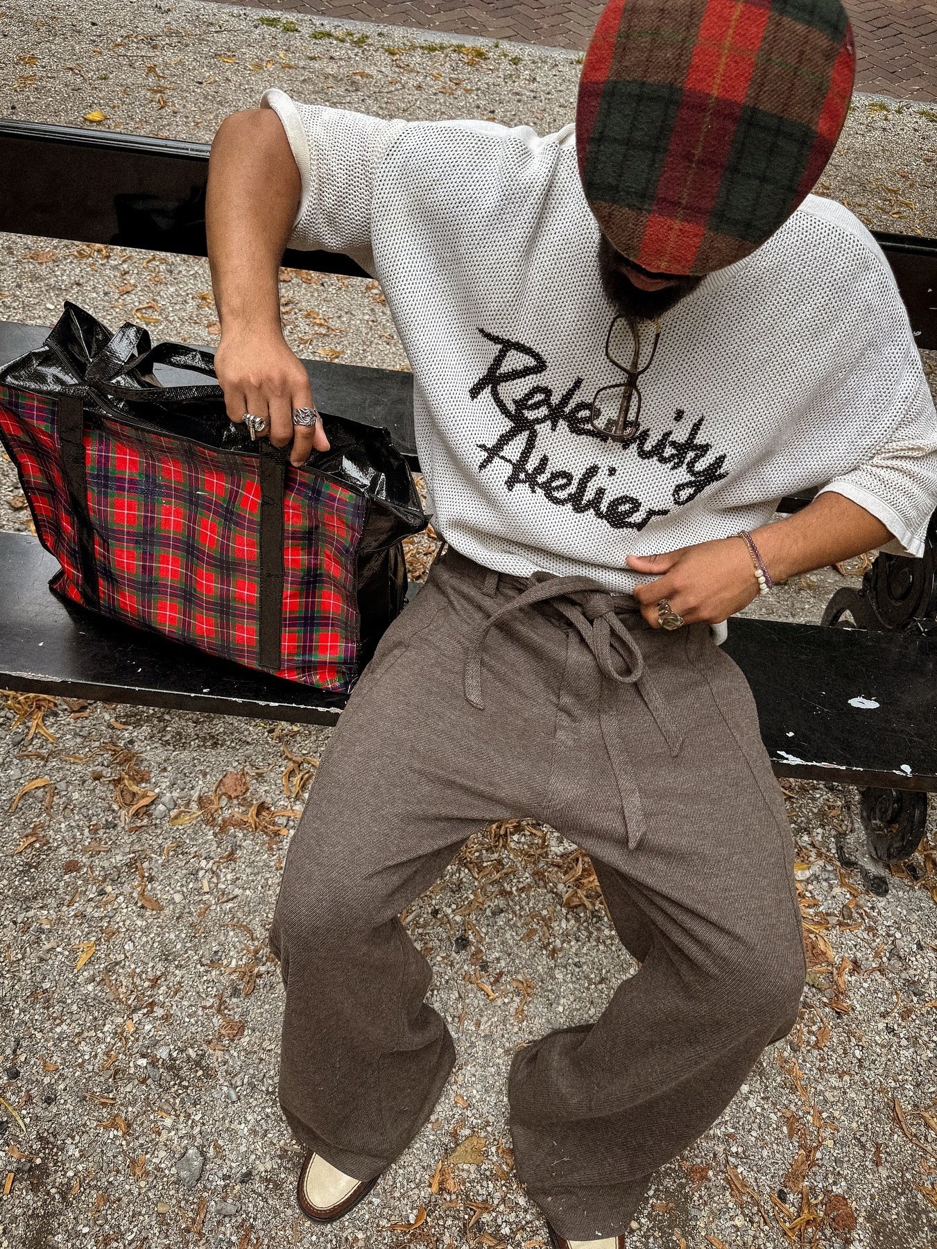 Airy Stylish Top – Crew Neck & Short Sleeves (Luftiges Stylisches Top - Rundhals & Kurzarm)