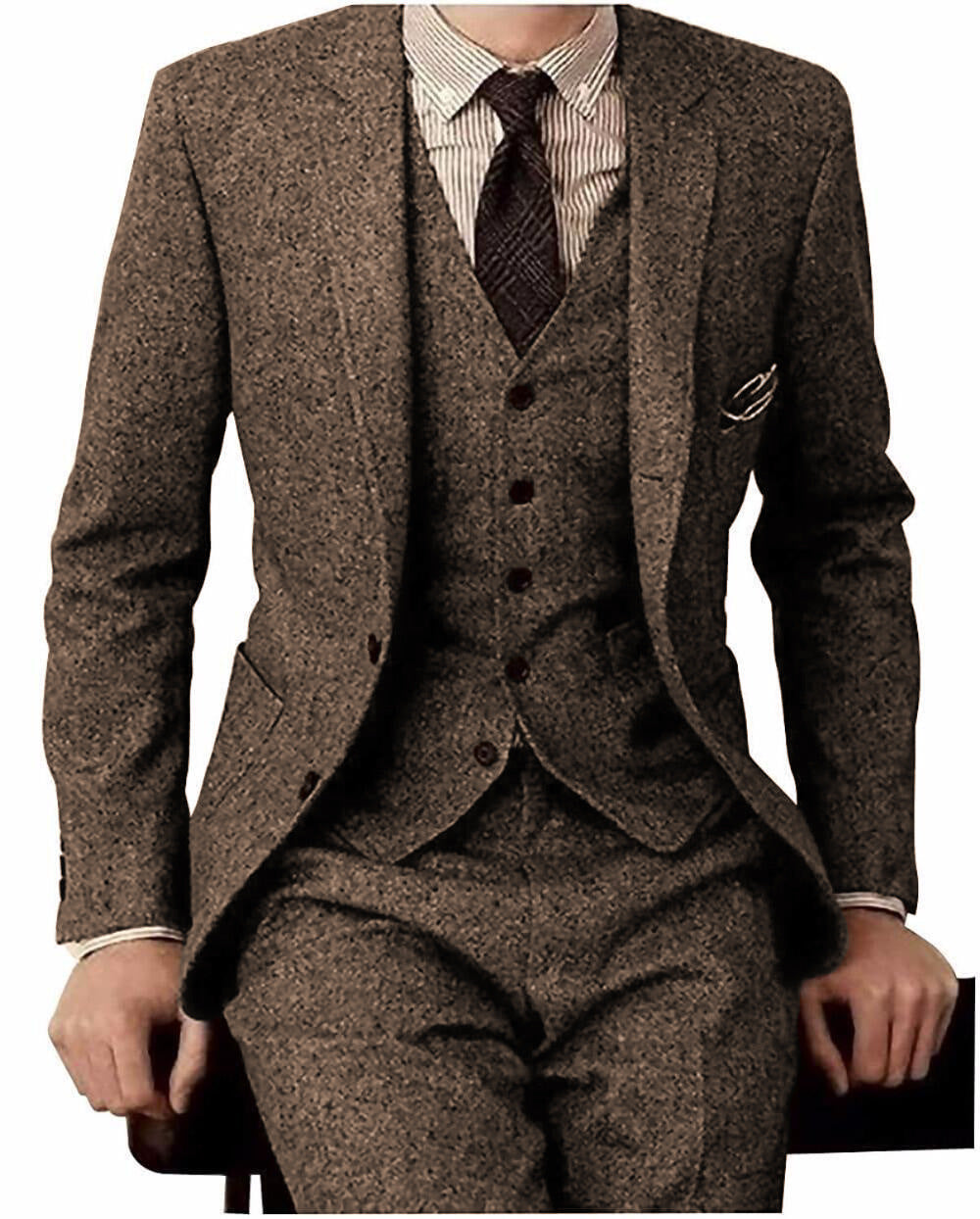 Wool Blend Suit – Tailored Three-Piece Style (Wollmisch-Anzug - Eleganter Dreiteiler)