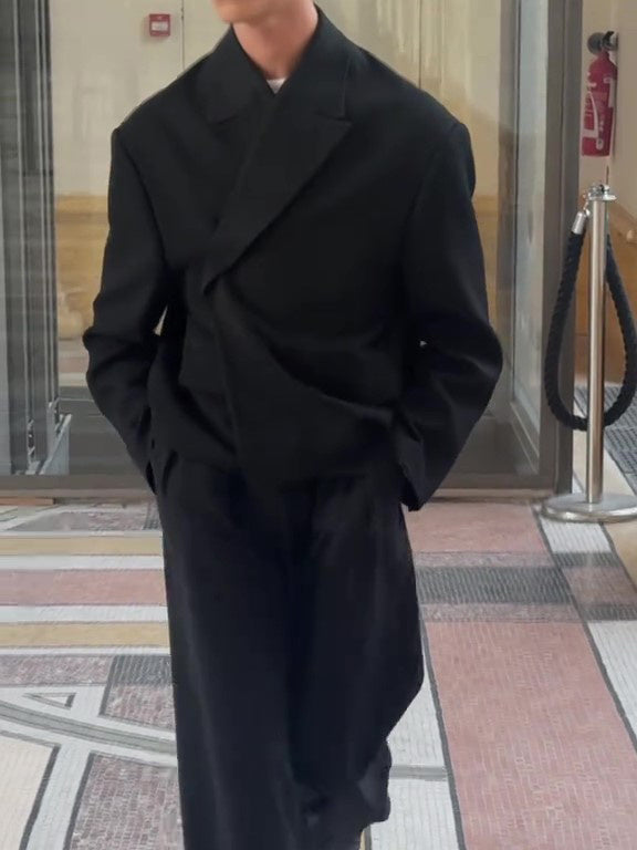 Elegant Oversized Coat For Gentlemen (Eleganter Oversize-Mantel Für Herren)