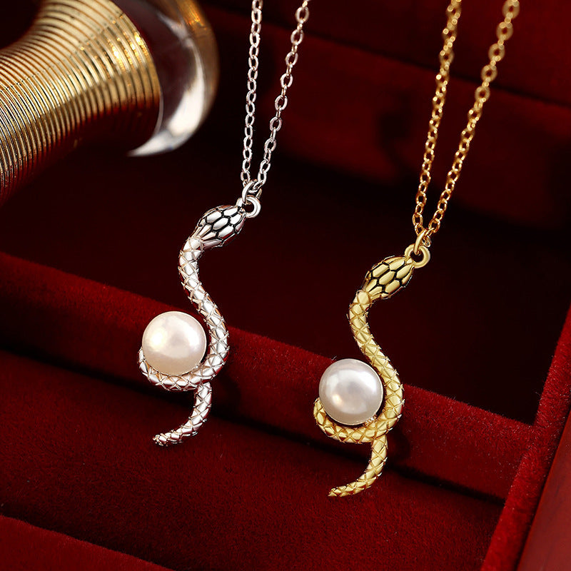 Elegant Pearl Snake Necklace (Elegante Perlen-Halskette)