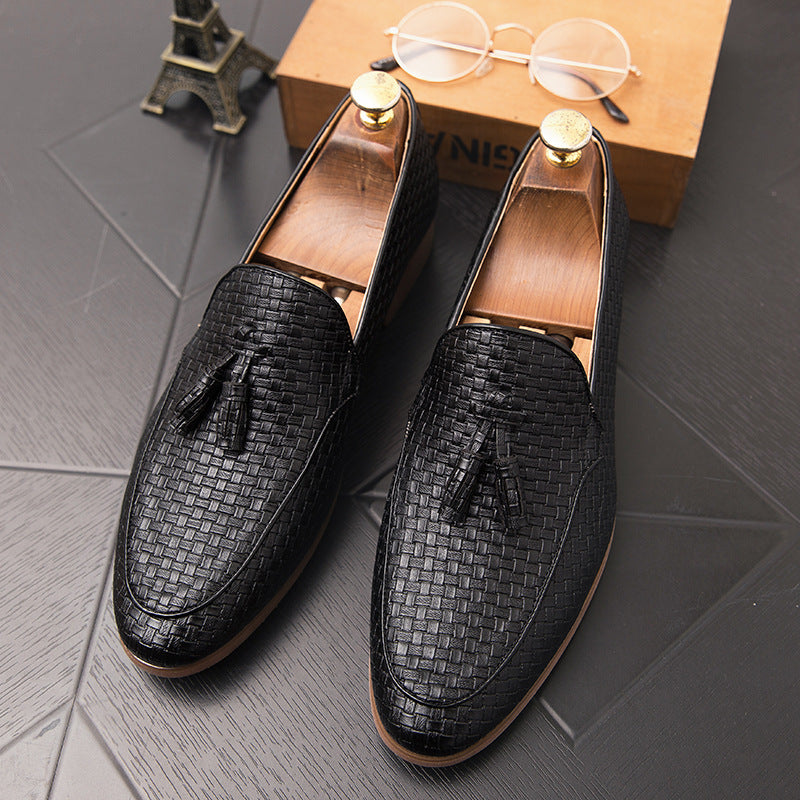 Stylish Loafers Made from Fine Materials (Stylische Loafers aus Edlen Materialien)