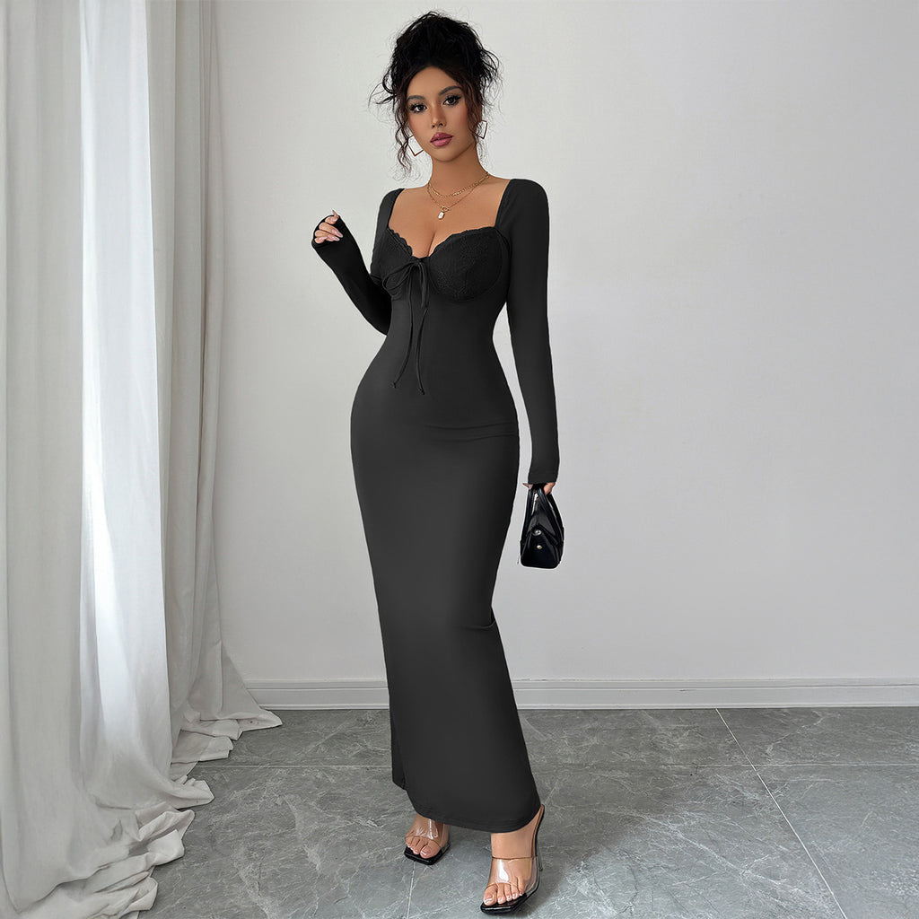 Elegant And Attractive Lace Dress (Elegantes und Attraktives Spitzenkleid)