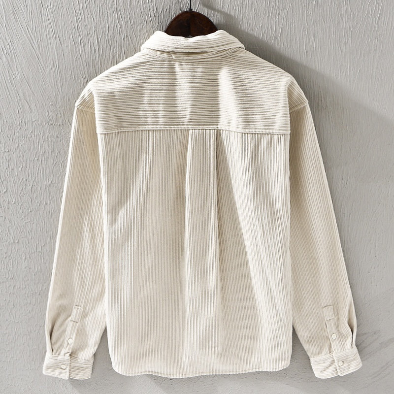 Casual Velvet Shirt with a Classic Design (Samtshirt mit klassischem Design)