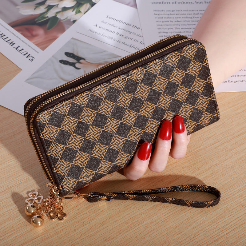 Casual Luxe Hand Wallet (Elegante Handgeldbörse für den Alltag)