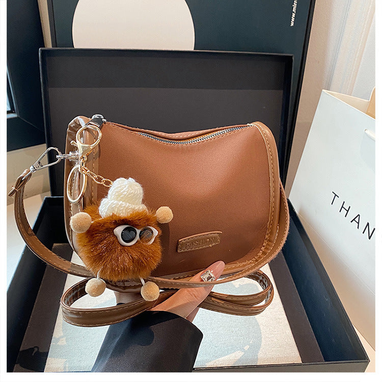 Versatile Bag In Designer Labubu-Style (Vielseitige Umhängetasche Im Angesagten Designer-Stil)