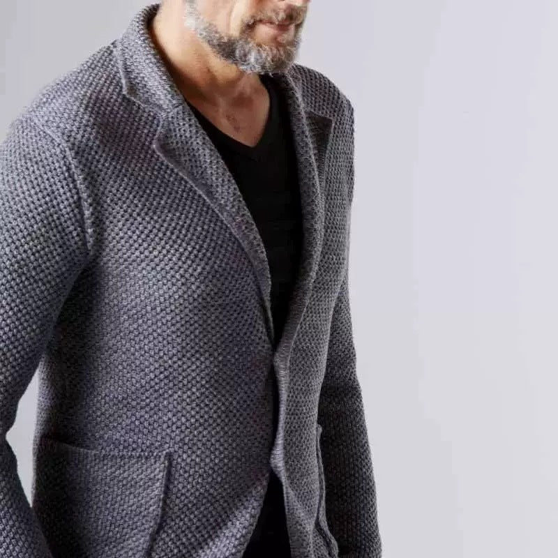 Casual Lapel Cardigan – Knitted Jacket Design (Casual Cardigan mit Kragen – Im Strickjacken-Look)