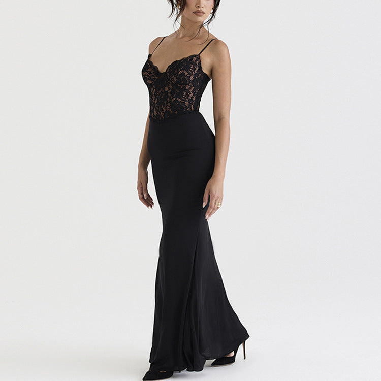Figure-Hugging Luxe Dress (Figurbetontes Luxuriöses Kleid)